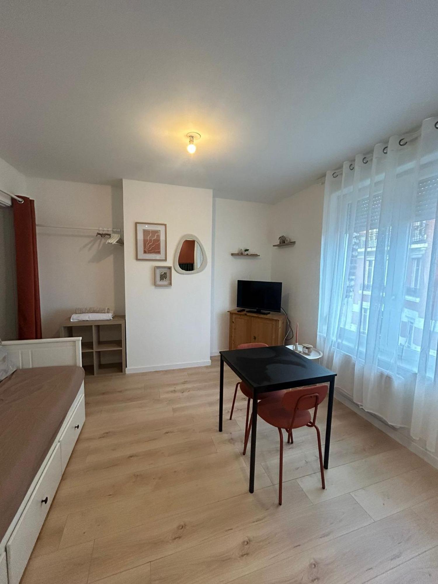 Le Caracas - Centre Apartment